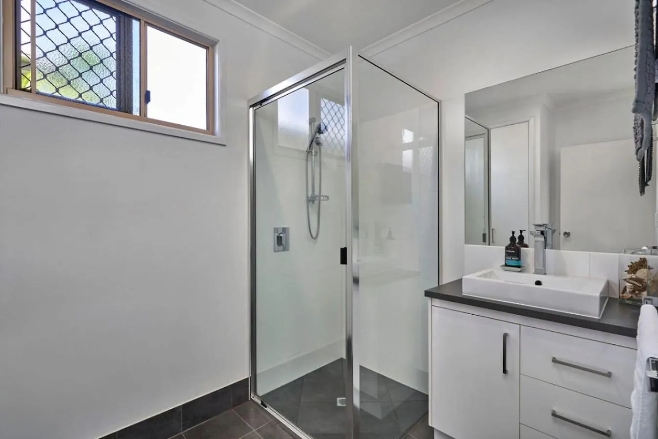 The Garden Suite At Buchan House Westcourt 0*,